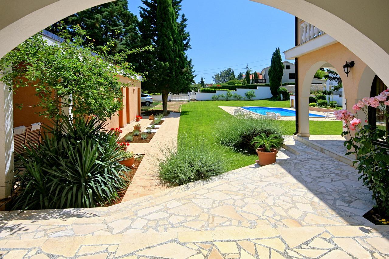 Sun Palace Residence Премантура Екстериор снимка