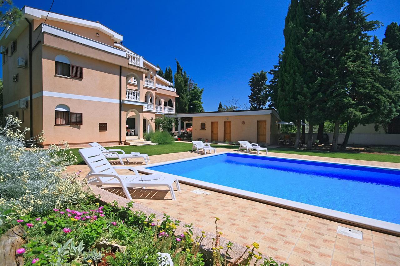 Sun Palace Residence Премантура Екстериор снимка