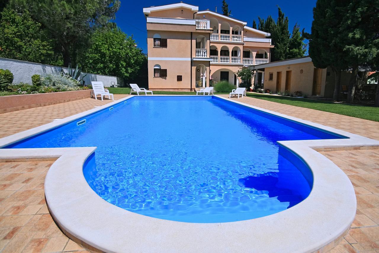 Sun Palace Residence Премантура Екстериор снимка